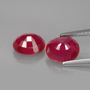 Gemas de rubí rojo natural de  ct, corte óvalo, VS-SI