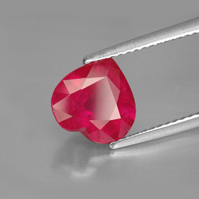 Rubí rojo natural de 3,26 ct, forma de corazón, SI