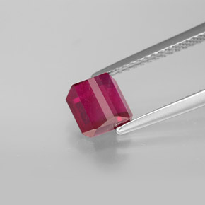 Rubí rojo natural de 1,77 ct, corte esmeralda, SI