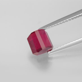 Rubí rojo natural de 1,86 ct, corte esmeralda, SI