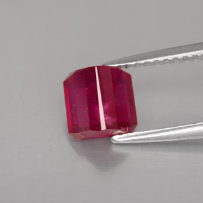 Rubí rojo natural de 1,72 ct, corte esmeralda, SI