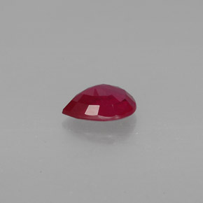 Rubí rojo natural de 1,37 ct, en forma de pera, SI