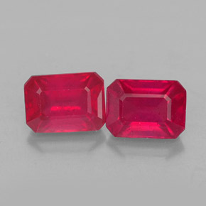 Gemas de rubí rojo natural de  ct, corte esmeralda, VS-SI