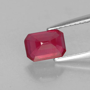 Rubí rojo natural de 1,30 ct, corte esmeralda, VS-SI