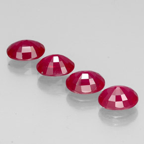 Gemas de rubí rojo natural de  ct, corte óvalo, SI