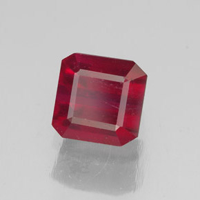 Rubí rojo natural de 1,74 ct, corte esmeralda, SI