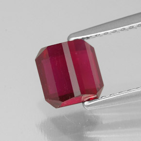 Rubí rojo natural de 1,74 ct, corte esmeralda, SI