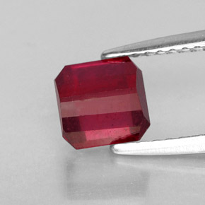 Rubí rojo natural de 1,79 ct, corte esmeralda, SI