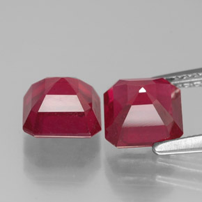 Gemas de rubí rojo natural de  ct, corte esmeralda, VS-SI