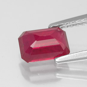 Rubí rojo natural de 1,40 ct, corte esmeralda, SI