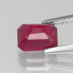 Rubí rojo natural de 1,39 ct, corte esmeralda, SI
