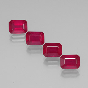 Gemas de rubí rojo natural de  ct, corte esmeralda, VS-SI