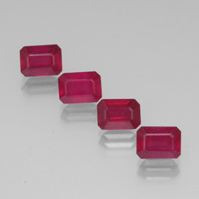 Gemas de rubí rojo natural de  ct, corte esmeralda, VS-SI