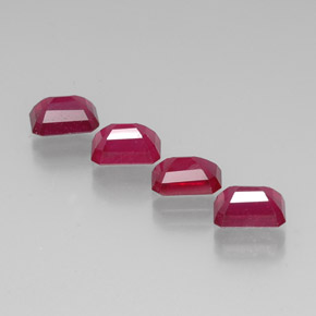 Gemas de rubí rojo natural de  ct, corte esmeralda, VS-SI