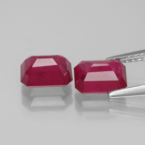 Gemas de rubí rojo natural de  ct, corte esmeralda, VS-SI
