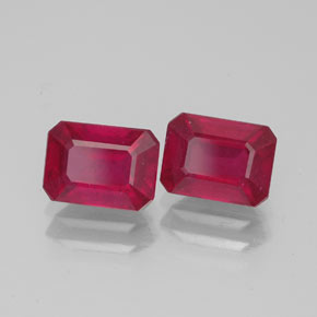Gemas de rubí rojo natural de  ct, corte esmeralda, VS-SI