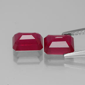 Gemas de rubí rojo natural de  ct, corte esmeralda, VS-SI