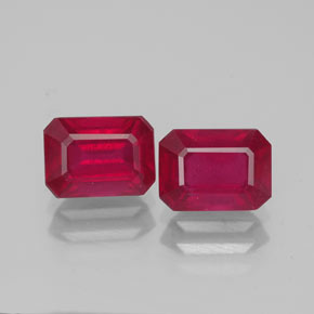 Gemas de rubí rojo natural de  ct, corte esmeralda, VS-SI