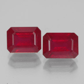 Gemas de rubí rojo natural de  ct, corte esmeralda, VS-SI