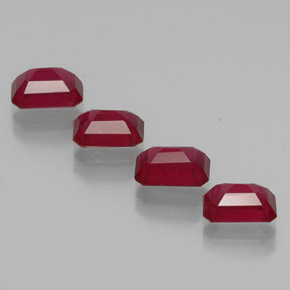 Gemas de rubí rojo natural de  ct, corte esmeralda, VS-SI