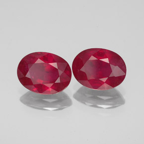 Gemas de rubí rojo natural de  ct, corte óvalo, VS-SI