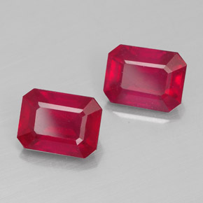 Gemas de rubí rojo natural de  ct, corte esmeralda, VS-SI