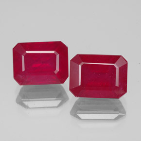 Gemas de rubí rojo natural de  ct, corte esmeralda, VS-SI