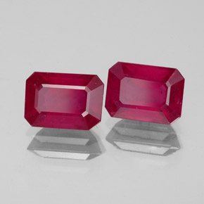Gemas de rubí rojo natural de  ct, corte esmeralda, VS-SI
