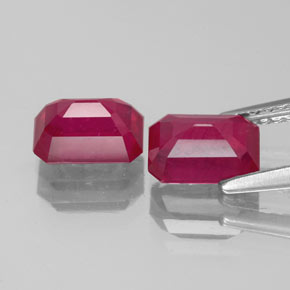 Gemas de rubí rojo natural de  ct, corte esmeralda, VS-SI