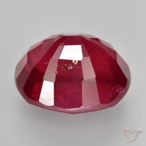 Rubí Rojo medio natural de 15.41 ct, Ovalada, VS-SI