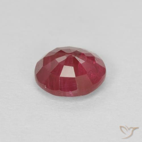 Rubí Rojo medio natural de 0.87 ct, Redondo, VS-SI