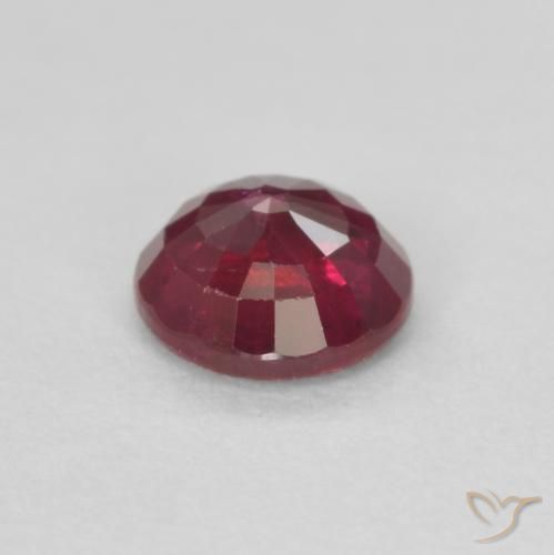 Rubí Rojo oscuro natural de 0.40 ct, Redondo, VS-SI