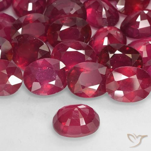 Rubí Rojo oscuro medio natural de 2.86 ct, Ovalada, VS-SI