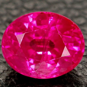 Rubí rojo natural de 1,17 ct, corte óvalo, VS