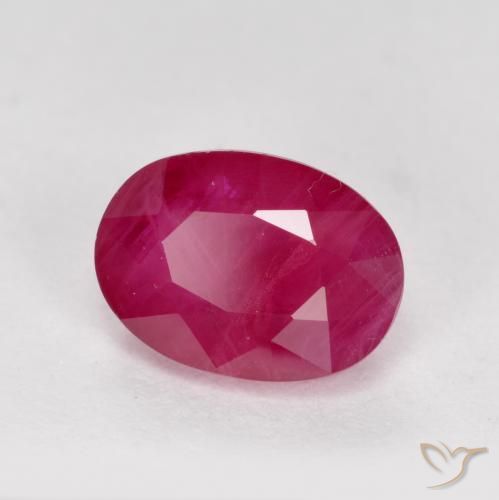 Rubí Rojo medio natural de 1.31 ct, Ovalada, VS-SI
