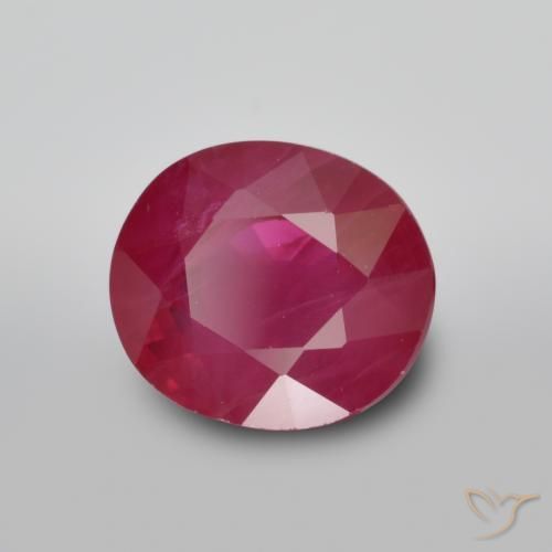Rubí Rojo medio natural de 1.36 ct, Ovalada, VS-SI