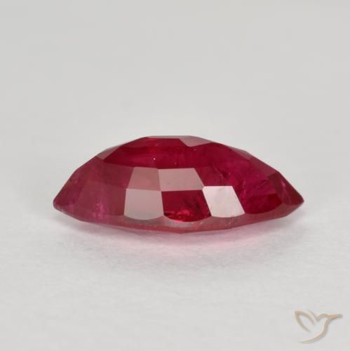 Rubí Rojo oscuro natural de 1.04 ct, Marquesa, VS-SI