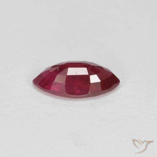 Rubí Rojo oscuro natural de 0.94 ct, Marquesa, VS-SI