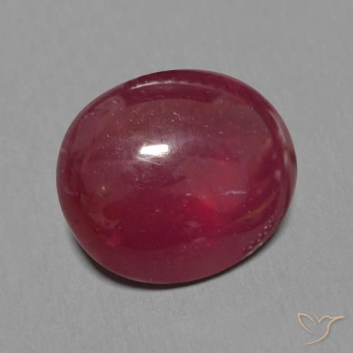 Rubí Rojo oscuro natural de 8.39 ct, Ovalada, Translúcido