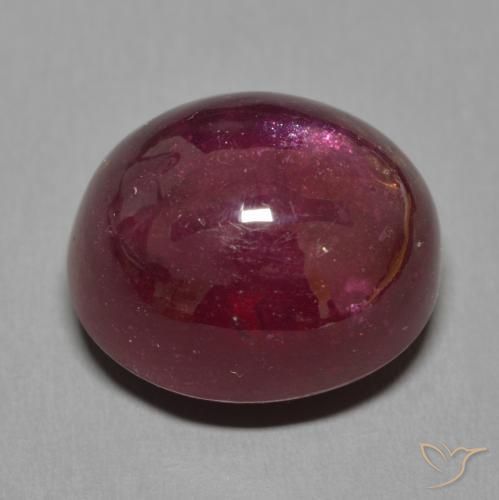 Rubí Rojo vino natural de 24.77 ct, Ovalada, Translúcido