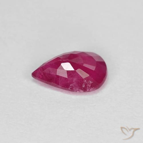 Rubí Rojo rosado natural de 0.79 ct, En forma de pera, VS