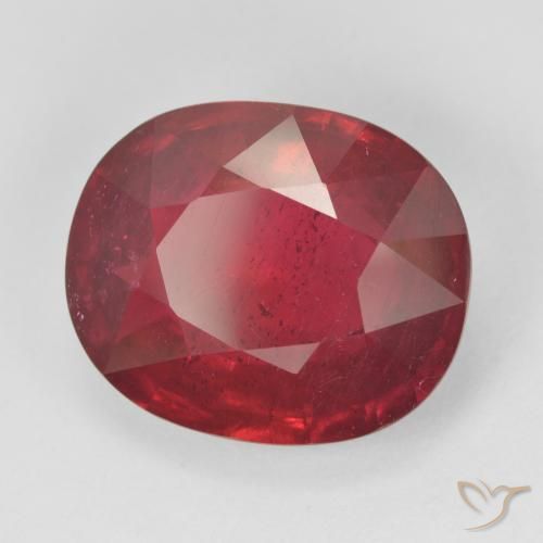 Rubí Rojo medio natural de 14.98 ct, Ovalada, VS