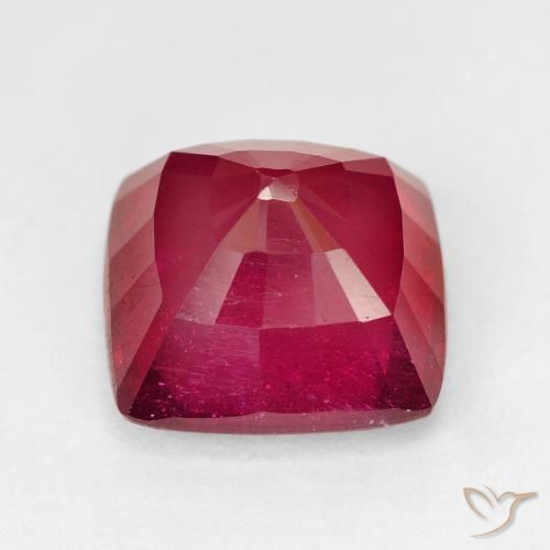 Rubí Roja natural de 7.35 ct, Forma Cojín, VS