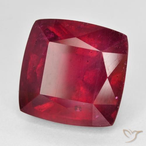 Rubí Rojo oscuro natural de 24.06 ct, Forma Cojín, VS