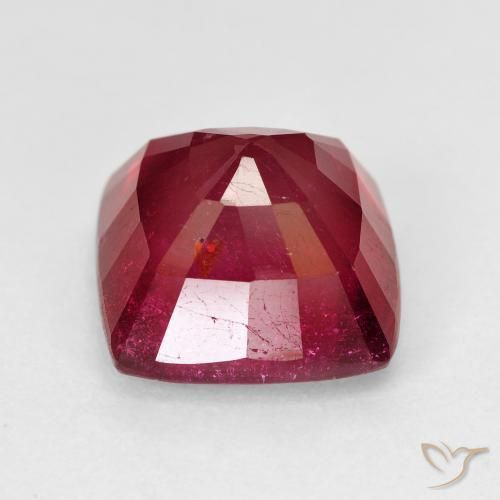 Rubí Rojo oscuro natural de 7.12 ct, Forma Cojín, VS