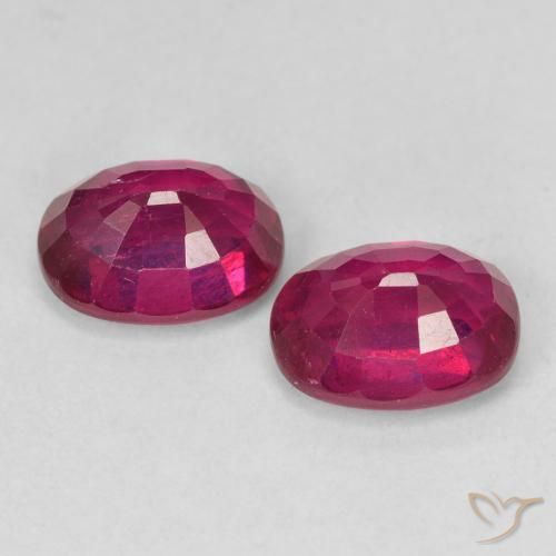 Gemas de Rubí Rojo oscuro natural de 4.13 ct, Ovalada, VS