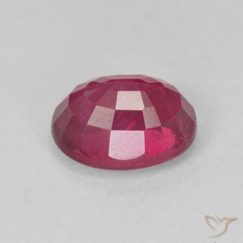 Rubí Rojo medio natural de 2.17 ct, Ovalada, VS-SI