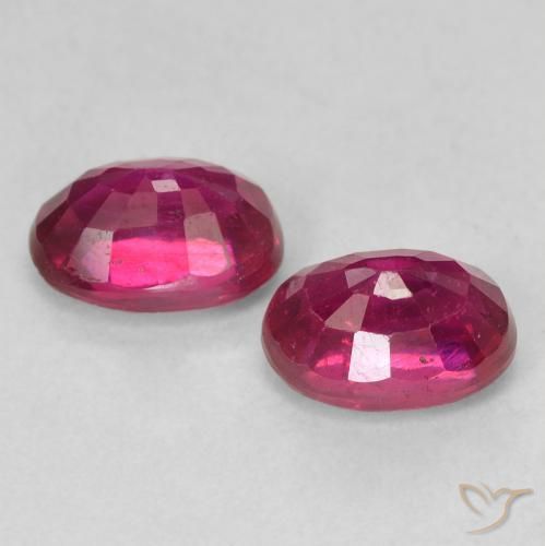 Gemas de Rubí Rojo púrpura natural de 2.62 ct, Ovalada, VS