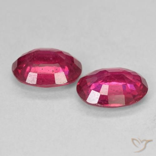 Gemas de Rubí Rojo rosado natural de 3.05 ct, Ovalada, VS