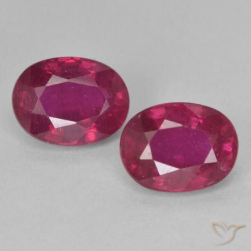 3.84ctw Natural Medium Dark-Red Rubí, Ovalada, VS